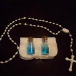 article_ghosts les 2 flacons contenant les 2 esprits vendus aux enchères