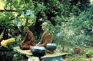 ajahn-chah-sumedho-2