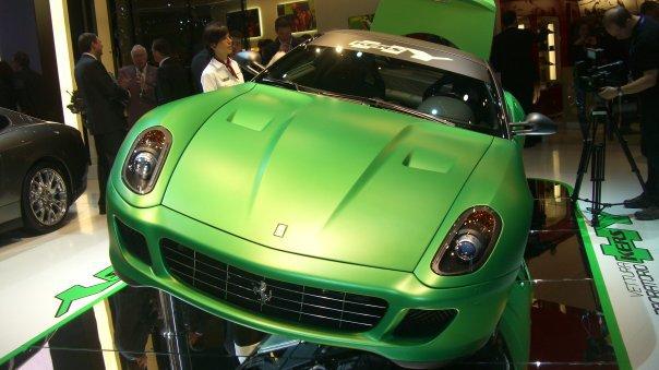 ferrari verte 1 Ferrari passe du rouge au vert, avec la Ferrari 599 hybride ...