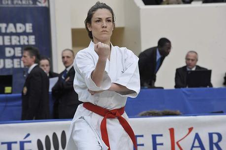 Chantal Jouanno, secrétaire d'État à l’Écologie a remporté, dimanche 7 mars, un nouveau titre de championnat de France de karaté kata par équipes.