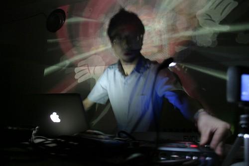 BRAND NEW : Himuro Yoshiteru+track à télécharger