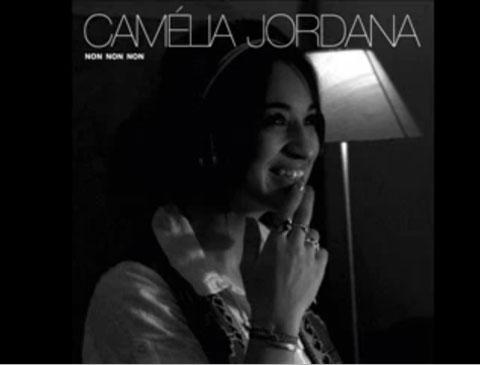 Camélia Jordana vous ouvre les portes du tournage de son clip !