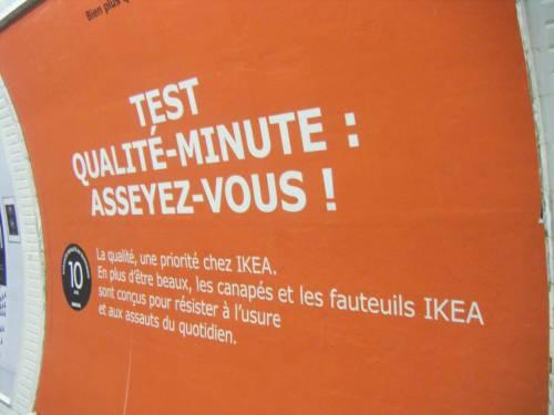 Meubles IKEA à la Station Opéra 2010-003-11 01.jpg
