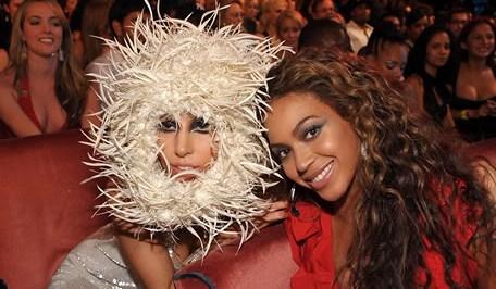 Lady Gaga et Beyoncé au Téléphone ... LE CLIP évènement !!