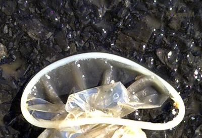 La Chaux-de-Fonds:  préservatif usagé