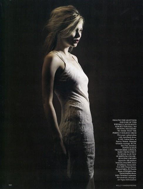 ♘ Kate Moss : le photoshoot du Vogue Anglais Avril 2010 ♘