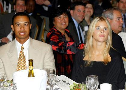 Tiger Woods de retour avec sa femme et ses enfants