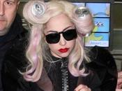 Lady Gaga Diet Coke dans cheveux