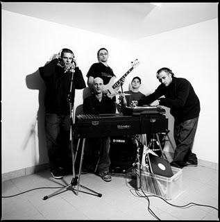 16 pièces autour de la place 54 avec 73 touches - Hocus Pocus -