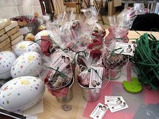 Pâques et ses œufs en chocolat, ses poules colorées…