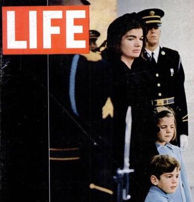 Whisky, clopes, montres et bagnoles...