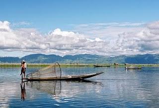 GUIDE DE VOYAGE DU MYANMAR (BIRMANIE) : VISITER LA REGION DU LAC INLE
