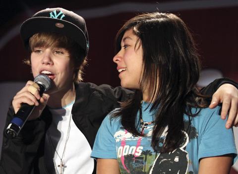 Justin Bieber ... A l'affiche de School Gyrls !