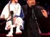 chante sans bouger lèvres