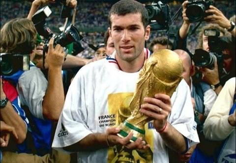 Zidane revient en Equipe de France pour la Coupe du Monde 2010 !