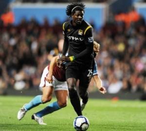 img-le-mea-culpa-d-adebayor_x300_arton124333 Adebayor et les excuses