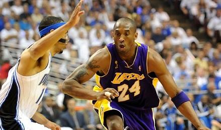 Kobe Bryant prolonge son contrat avec L.A