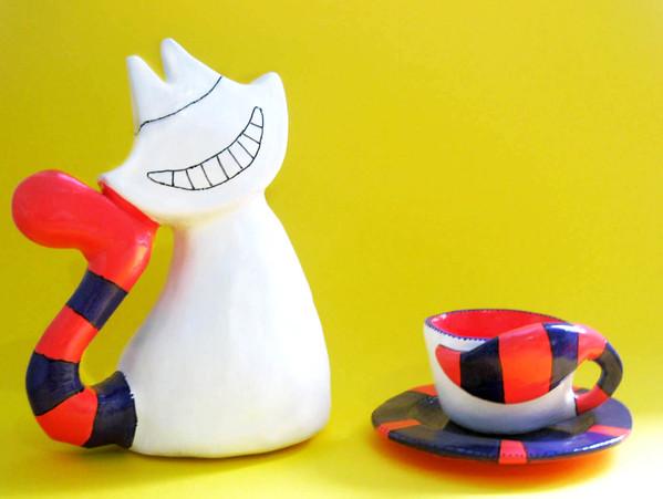 Product design - based in emotional design concepts - Tea set of Alice in Wonderland