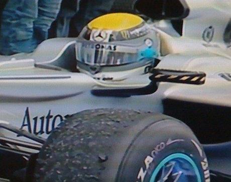 les pneus de rosberg apres le grand prix de sepang 2010