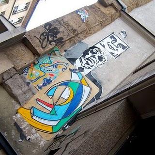 PARIS : Mur, mon beau mur, dis-moi ...