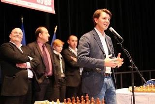 Echecs à Troyes: François Baroin lance le championnat d'échecs jeunes