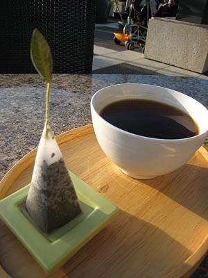 Un thé au bord du Lac de Neuchâtel