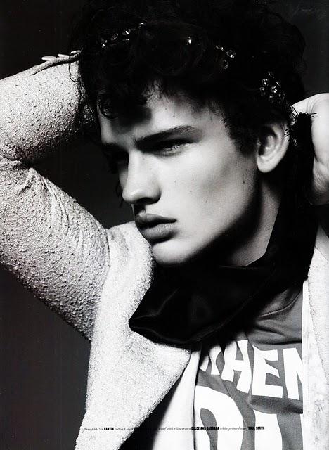 ◎ ● Simon Nessman par Michael Schwartz : The Block Magazine Eté 2010 ◎ ●