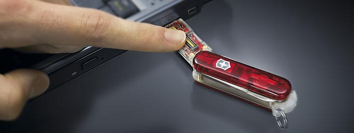 Un couteau Suisse avec une clé USB inviolable !