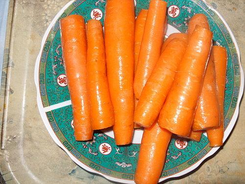 Tajine de veau aux carottes, petits pois et c.confit
