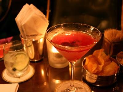 Du bar Hemingway, de 4 Raspberry Martini, courte note