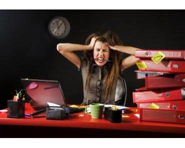 La fête des secrétaires: une imposture la fleur au stylo