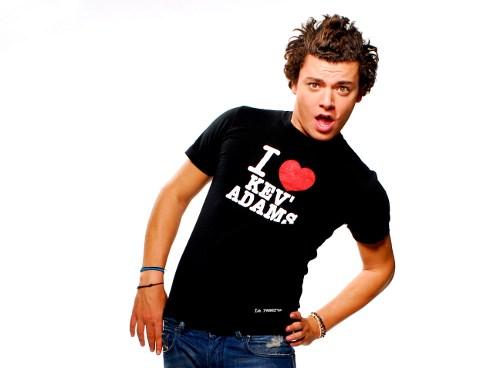 Kev Adams ... Son magnifique t-shirt personnalisé ... vous l'avez ?