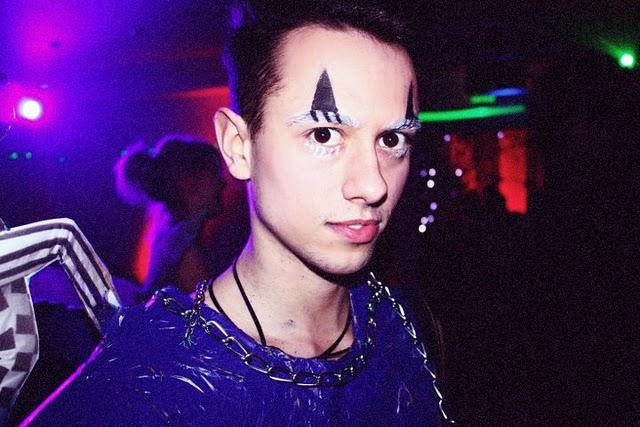 CLUB Sandwich PARTY. Paris.