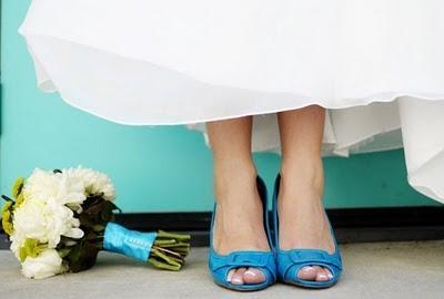 Des chaussures de mariage bleues ? Oui, je le veux !