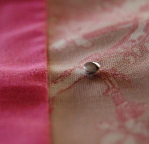 Corsetterie : Le busc mâle et quelques oeuillets