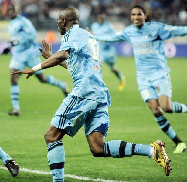 Ligue 1 (saison 2009/2010) ... matchs en retard ... Marseille rit et Bordeaux pleure