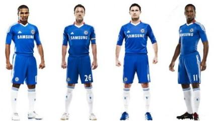 PREMIER LEAGUE : Le maillot de Chelsea 2011 !