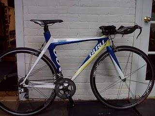 Velo Guru Triathlon a vendre - une seule saison