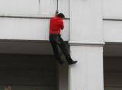 raid police thaïlandaise l’hôtel chemises rouges fiasco