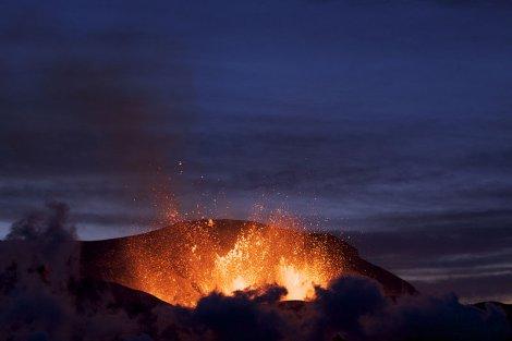 E-commerce touché par l’éruption volcanique d’Islande? Chronopost, TNT, UPS, Fedex, DHL se réorganisent