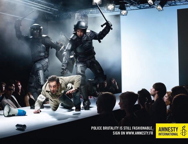 la pub du jour : Le défilé de la misère [Amnesty]