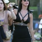 Katy Perry en tenue noire moulante I want to kiss a girl