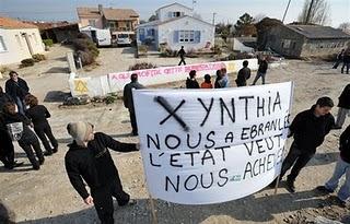 Solidarité avec les sinistrés de Xynthia  samedi 24 avril à 11 h sur le pont de l'île de Ré.