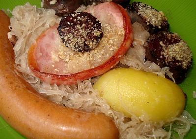 Choucroute garnie de Saucisses et Boudin noir au four Choucroute garnie de Saucisses et Boudin noir au four