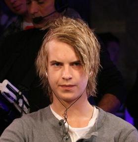 Qui est Isildur1 ? Viktor Blom