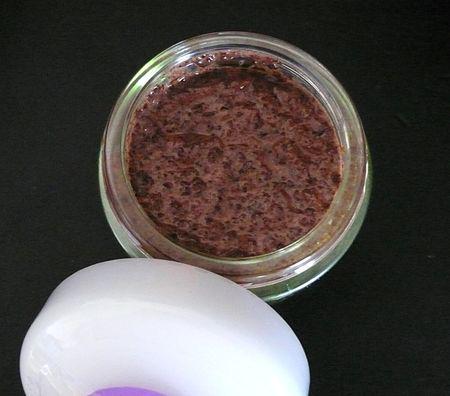 Gommage_visage_aux_th__et_savon_noirs