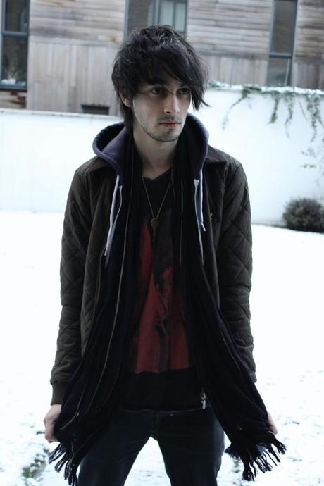 Treasure: Golden Things
En bonus, un deuxième morceau de notre... Treasure: Golden Things
En bonus, un deuxième morceau de notre...