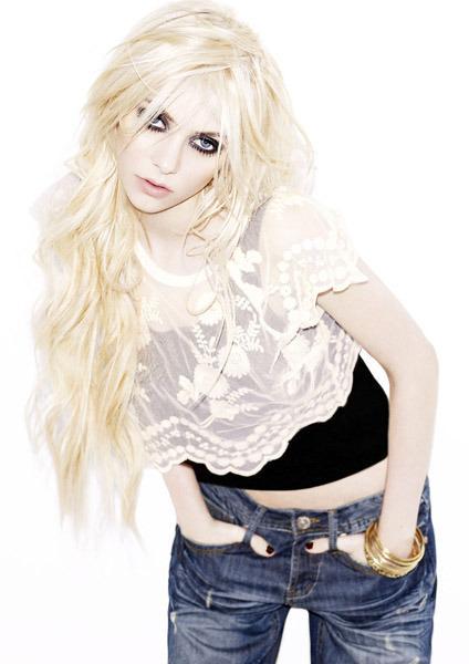 Taylor Momsen Taylor Momsen