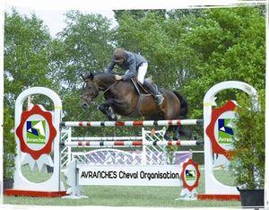 100428110617127_17_000_apx_470_