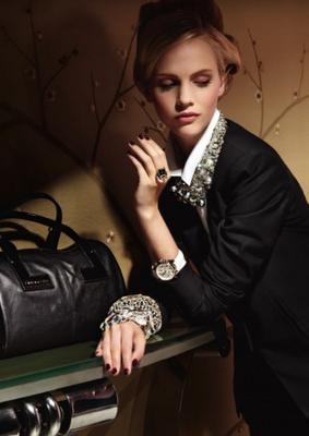 Entre le Printemps & le luxe c'est un histoire d'élégance où sont nés des éditions limités de It Bag ...